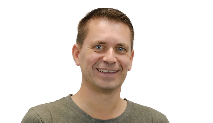 Søren R. Bach